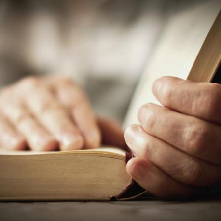 a-book-4835623_1280