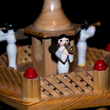 christmas-pyramid-577771_1280